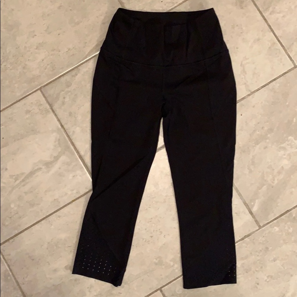 Lululemon yoga crops